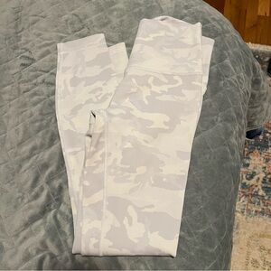 Lululemon wunder train leggings 25 inch